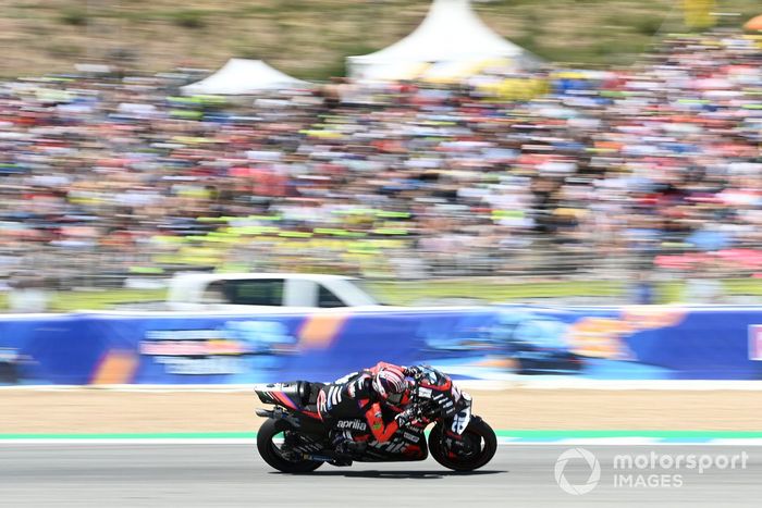 Maverick Viñales, Aprilia Racing Team