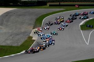 Rinus VeeKay, Ed Carpenter Racing Chevrolet leads at the start