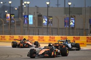 Lando Norris, McLaren, Oscar Piastri, McLaren, George Russell, Mercedes