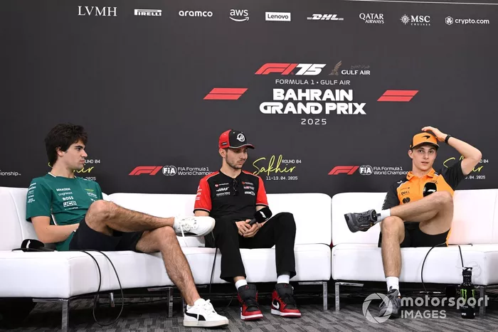Oscar Piastri, McLaren, Lance Stroll, Aston Martin Racing, Esteban Ocon, Haas F1 Team