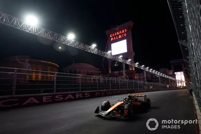 Lando Norris, McLaren MCL38 