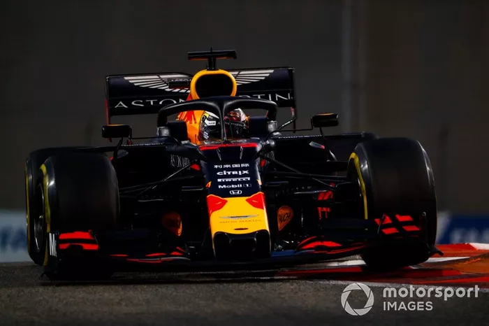 Max Verstappen-Red Bull-33
