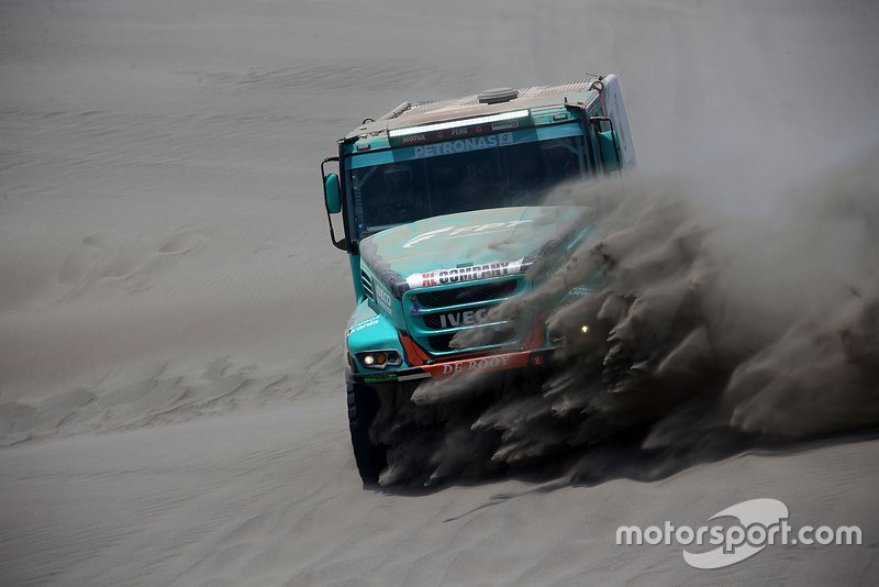 #513 Team De Rooy Iveco: Маурік ван ден Гьовель, Мартейн ван Рой, Петер Кьойперс