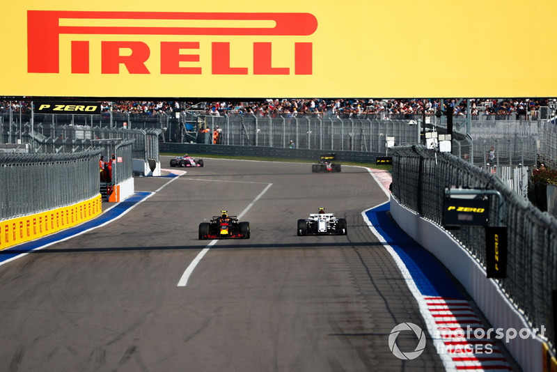 Max Verstappen, Red Bull Racing RB14, leads Charles Leclerc, Sauber C37