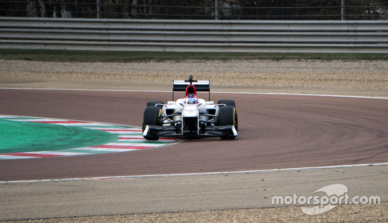 La Colombienne Tatiana Calderón, lors des Essais Sauber