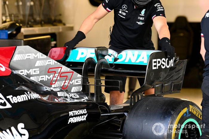 Alerón trasero del coche de Valtteri Bottas, Mercedes W12