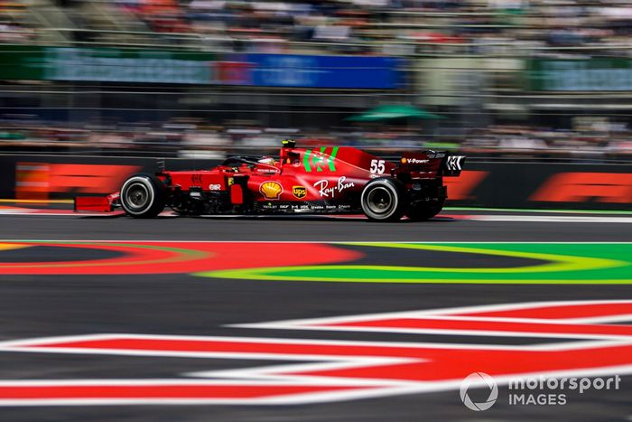 Carlos Sainz Jr., Ferrari SF21