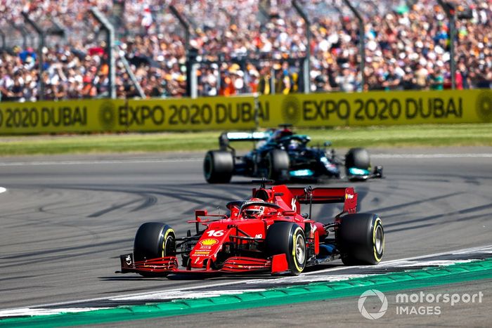 Charles Leclerc, Ferrari SF21, Lewis Hamilton, Mercedes W12