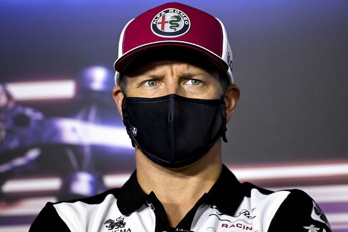 Kimi Raikkonen, Alfa Romeo Racing en la conferencia de prensa