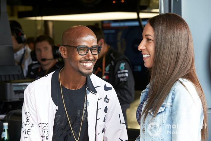 Sir Mo Farah, oro olímpico y campeón del mundo de maratón, con su pareja