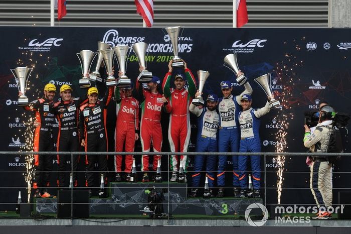 P2 Podio, #31 Dragonspeed Oreca 07: Roberto Gonzalez, Pastor Maldonado, Anthony Davidson