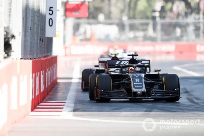 Romain Grosjean, Haas F1 Team VF-19, Antonio Giovinazzi, Alfa Romeo Racing C38