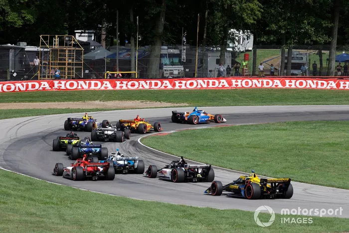 Scott Dixon, Chip Ganassi Racing Honda, Ryan Hunter-Reay, Andretti Autosport Honda, start