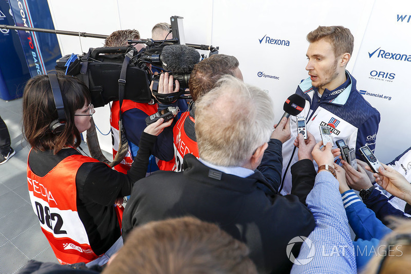Sergey Sirotkin: o merecimento de sua vaga