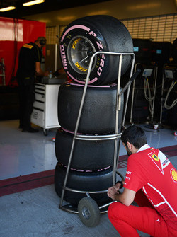 Ferrari mechanic and Pirelli tyres