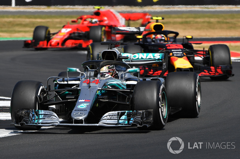 Al volante de Mercedes, Hamilton ya lideró un total de 2,405 vueltas. Con McLaren, consiguió 1,276.