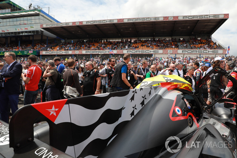 #28 TDS Racing Oreca 07 Gibson: François Perrodo, Matthieu Vaxiviere, Loic Duval