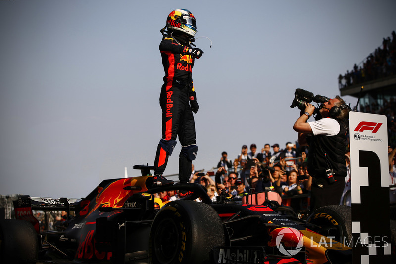 Ganador de la carrera Daniel Ricciardo, Red Bull Racing