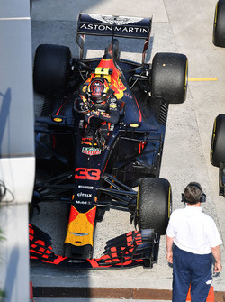 Max Verstappen, Red Bull Racing RB14 in parc ferme