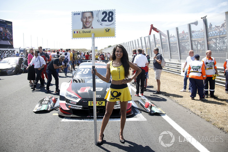 Chica de la parrilla de Loic Duval, Audi Sport Team Phoenix