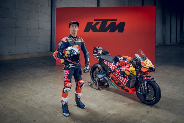 Pedro Acosta, Tim Balap Pabrik Red Bull KTM