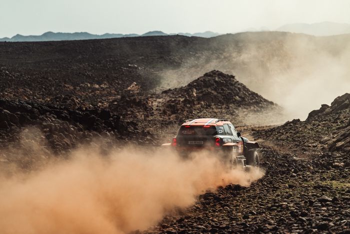 #222 X-Raid Mini JCW Mini: Guillaume De Mevius, Mathieu Baumel