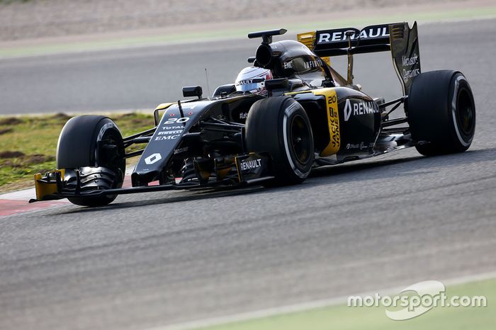 Kevin Magnussen, Renault Sport F1 Team RS16