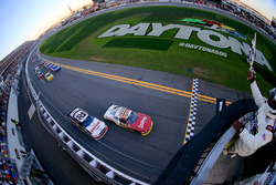 Zieleinlauf: Chase Elliott, JR Motorsports Chevrolet