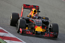 Daniil Kvyat, Red Bull Racing RB12