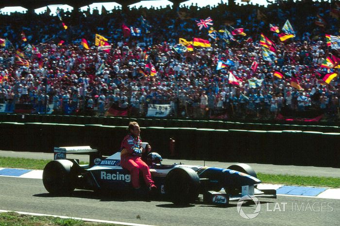 David Coulthard (Williams): 24 años y 13 días
