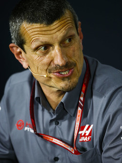 Günther Steiner, Team Principal, Haas F1, lors de la conférence de presse