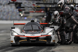 #7 Acura Team Penske Acura DPi, P: Helio Castroneves, Ricky Taylor, Graham Rahal, pit stop