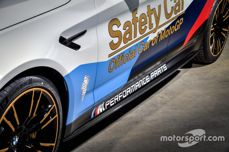 Автомобіль безпеки BMW M5 MotoGP