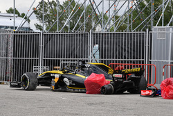 Yarış dışı kalan Nico Hulkenberg'in aracı, Renault Sport F1 Team R.S. 18