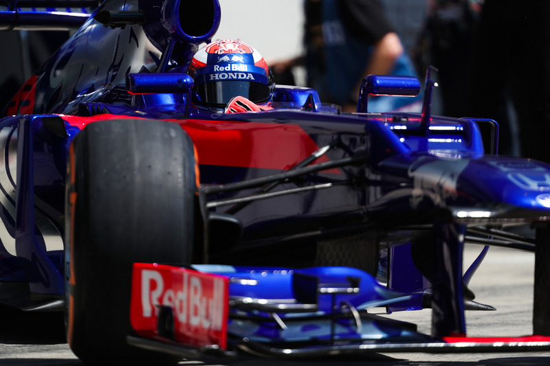 Марк Маркес тестирует машину Toro Rosso