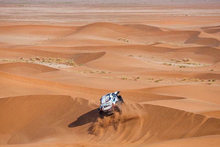 #217 X-raid Mini JCW Team Mini John Cooper Works Rally Plus: Krzysztof Hołowczyc, Łukasz Kurzeja