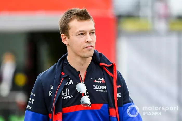 Daniil Kvyat prefiere 