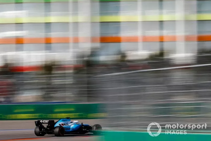 17º: George Russell, Williams Racing FW42 