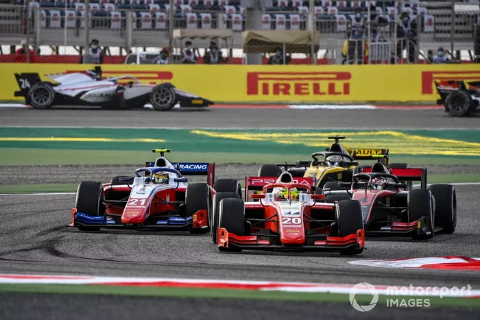 Mick Schumacher, Prema Racing, Robert Shwartzman, Prema Racing, Callum Ilott, UNI-Virtuosi, Guanyu Zhou, UNI-Virtuosi 