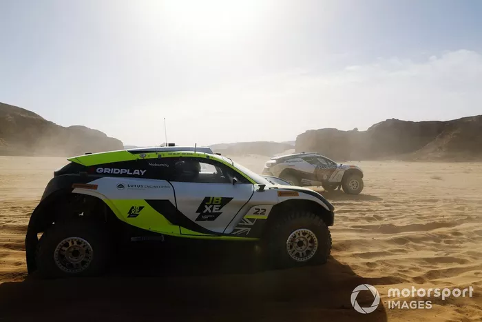 Mikaela Ahlin-Kottulinsky, Jenson Button, JBXE Extreme-E Team, y Catie Munnings, Timmy Hansen, Andretti United Extreme E