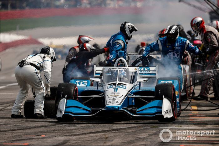 Josef Newgarden, Team Penske Chevrolet, pit stop