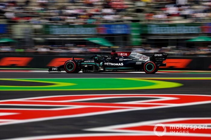 Lewis Hamilton, Mercedes W12