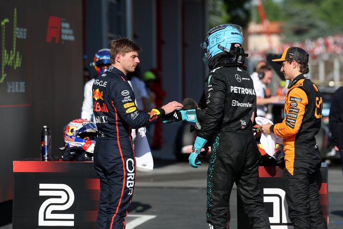 Max Verstappen, Red Bull Racing, George Russell, Mercedes