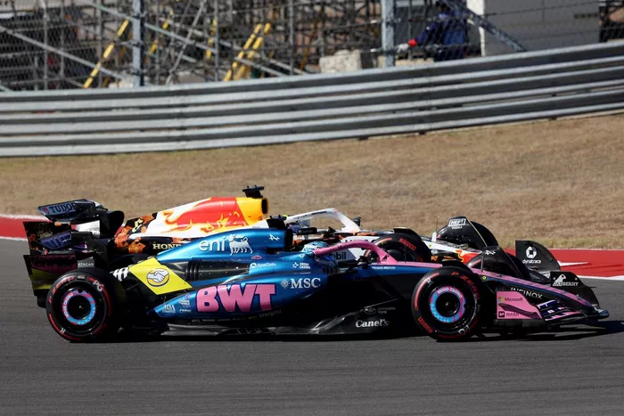 بيير غاسلي، جبال الألب، إيزاك هاجار، فريق راسينغ بولز