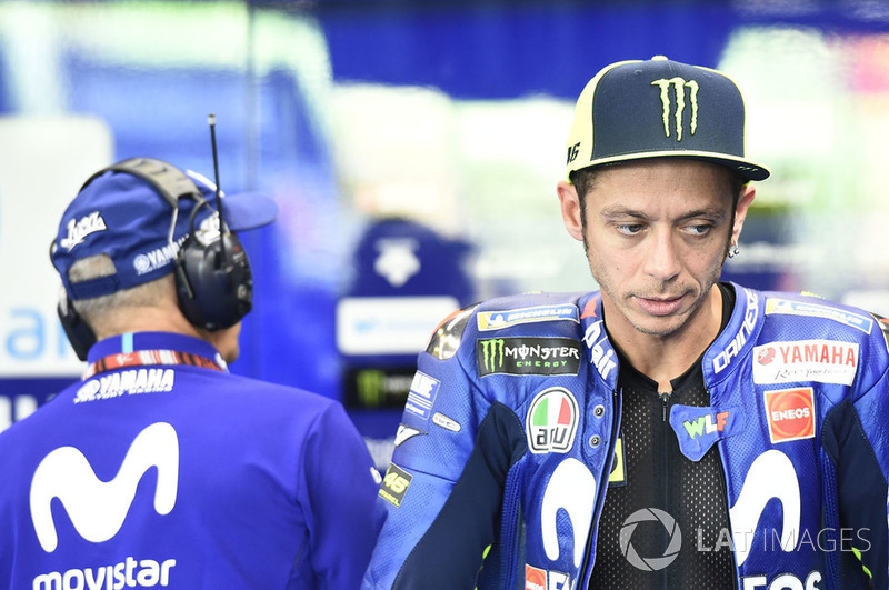 Valentino Rossi: "Depois do aquecimento, esperávamos ser rápidos como ontem, mas não conseguimos. Não sabemos o que aconteceu, porque minha moto era idêntica à que usei no TL4. Mas essa não é a primeira vez que isso acontece"