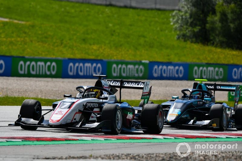 Theo Pourchaire, ART Grand Prix y Jake Hughes, HWA Racelab 