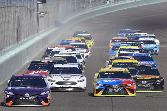 Denny Hamlin, Joe Gibbs Racing, Toyota Camry FedEx Express, Kyle Busch, Joe Gibbs Racing, Toyota Camry M&M's, Brad Keselowski, Team Penske, Ford Fusion Discount Tire, Martin Truex Jr., Furniture Row Racing, Toyota Camry Bass Pro Shops/5-hour ENERGY