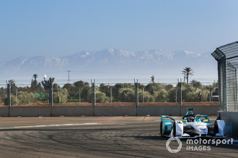 Oliver Turvey, NIO Formula E Team, NIO Sport 004