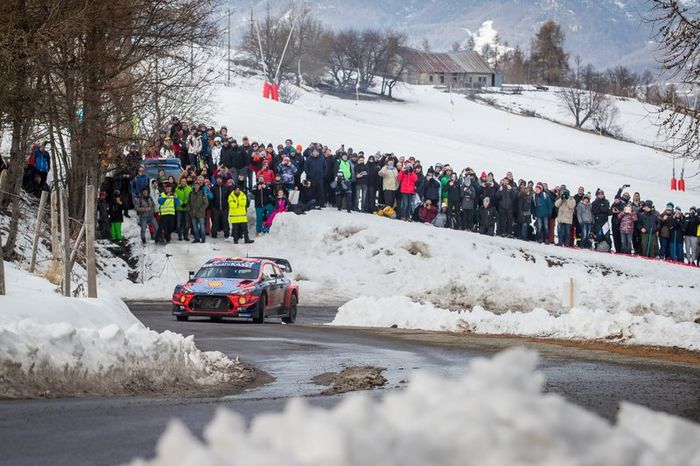 Thierry Neuville, Nicolas Gilsoul, Hyundai Motorsport Hyundai i20 Coupe WRC