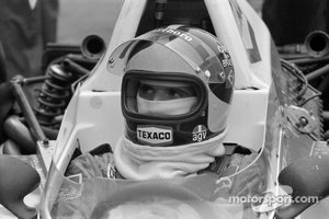 Emerson Fittipaldi, McLaren M23 Ford
